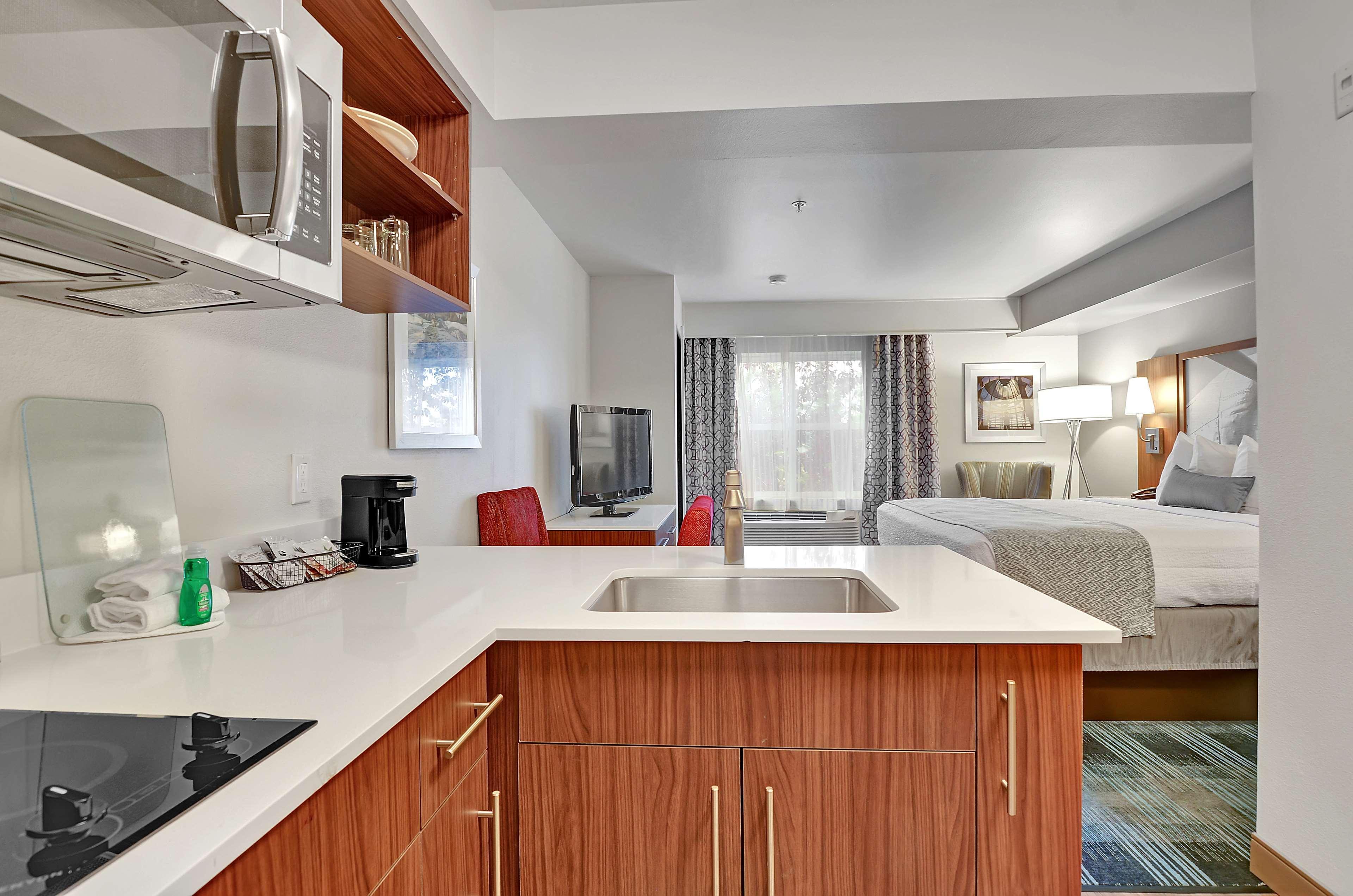 Executive Residency By Best Western Navigator Inn & Suites Everett Dış mekan fotoğraf